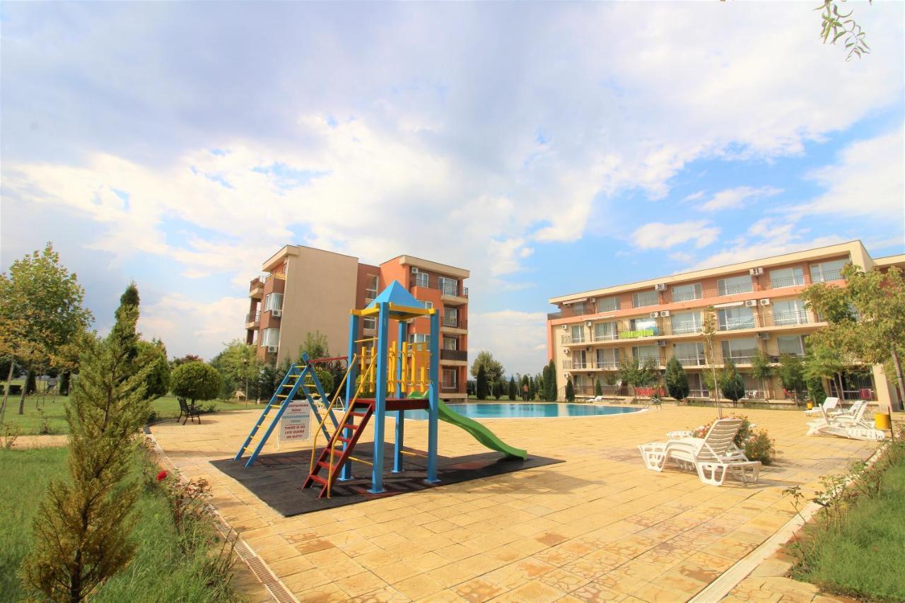 סאני ביץ' Holiday-Orchid Menada Apartments מראה חיצוני תמונה